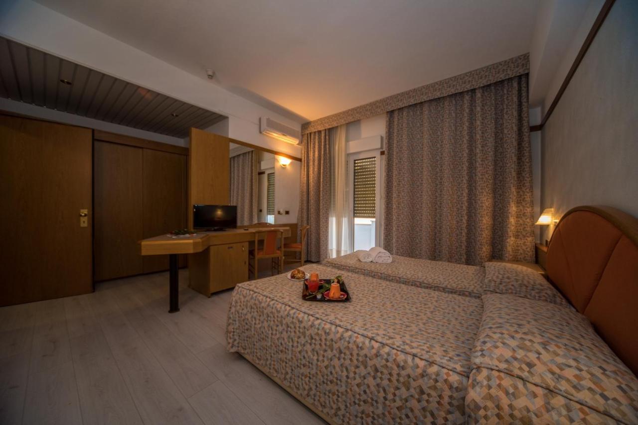 New Petit Hotel Tempio Pausania Exterior photo