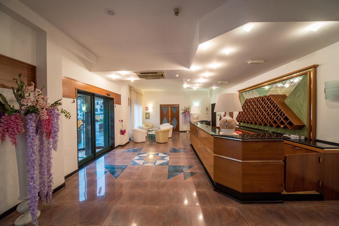 New Petit Hotel Tempio Pausania Exterior photo
