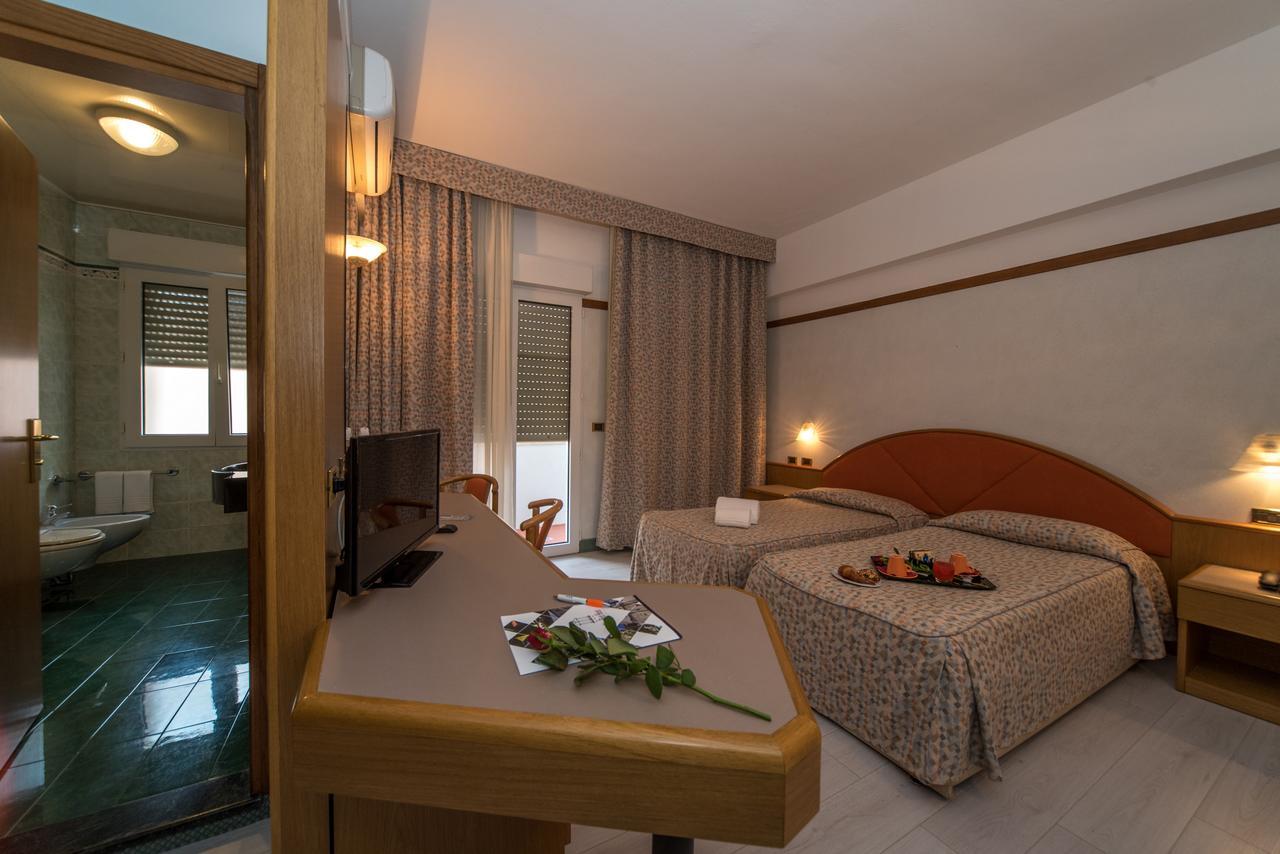 New Petit Hotel Tempio Pausania Exterior photo