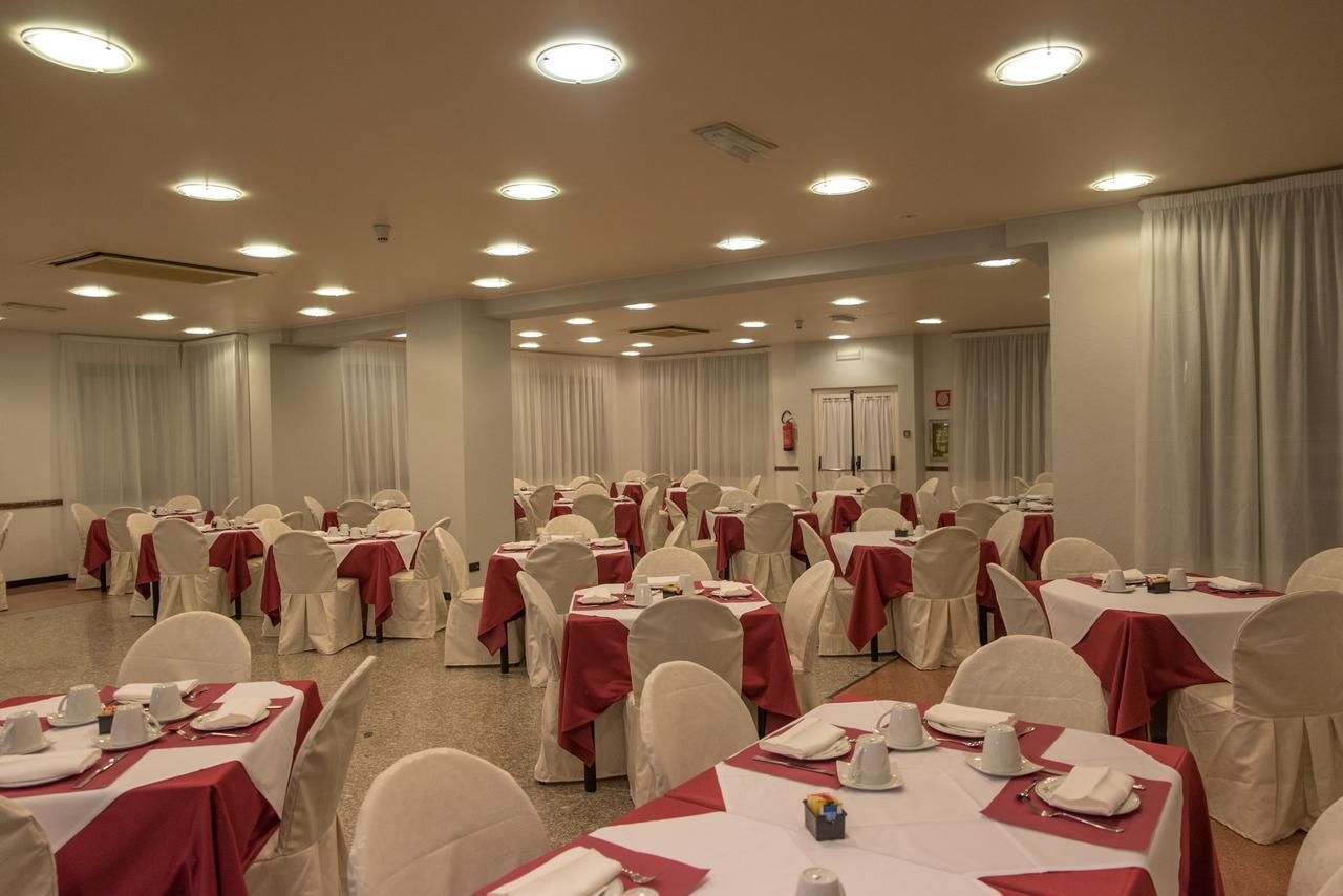 New Petit Hotel Tempio Pausania Exterior photo