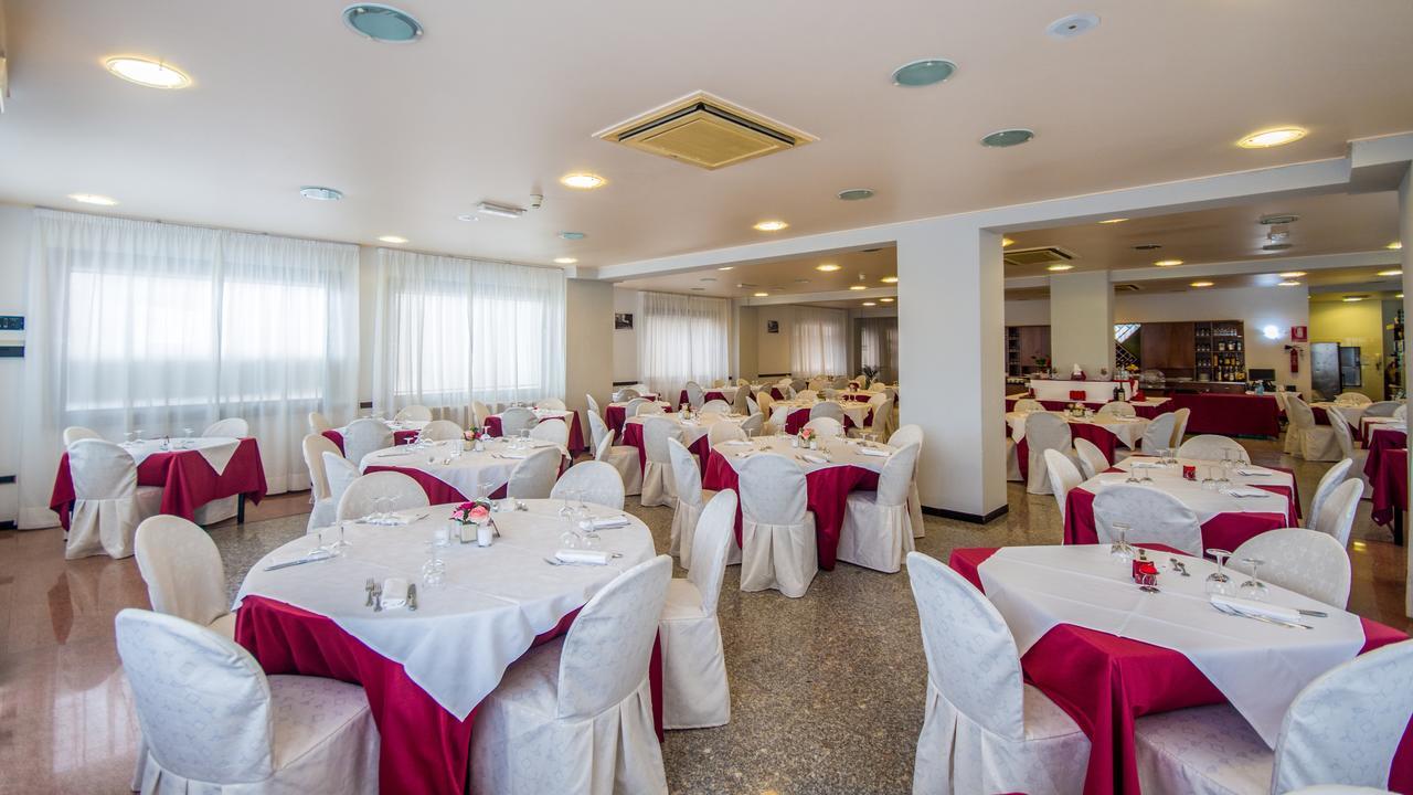 New Petit Hotel Tempio Pausania Exterior photo