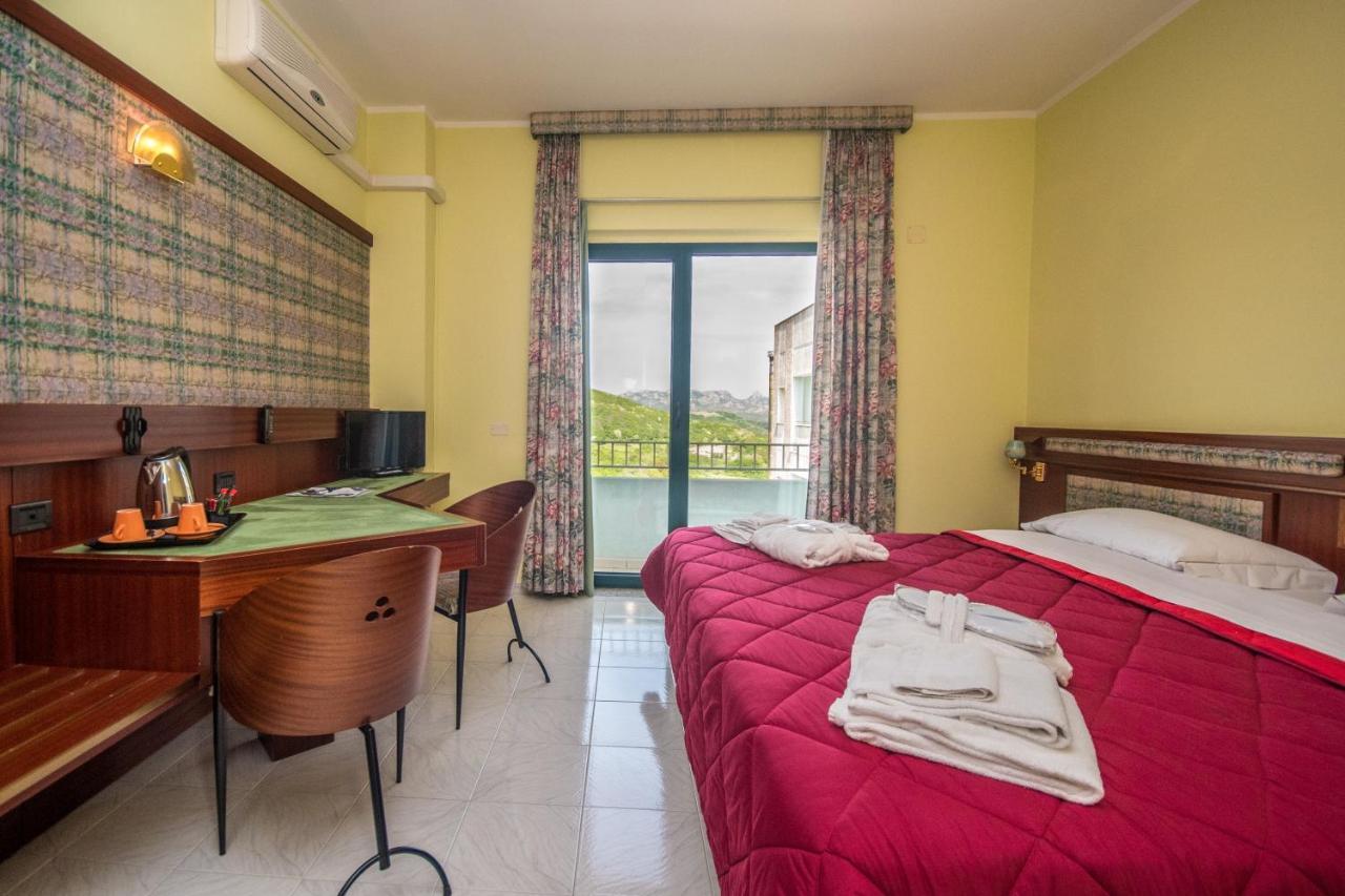 New Petit Hotel Tempio Pausania Exterior photo