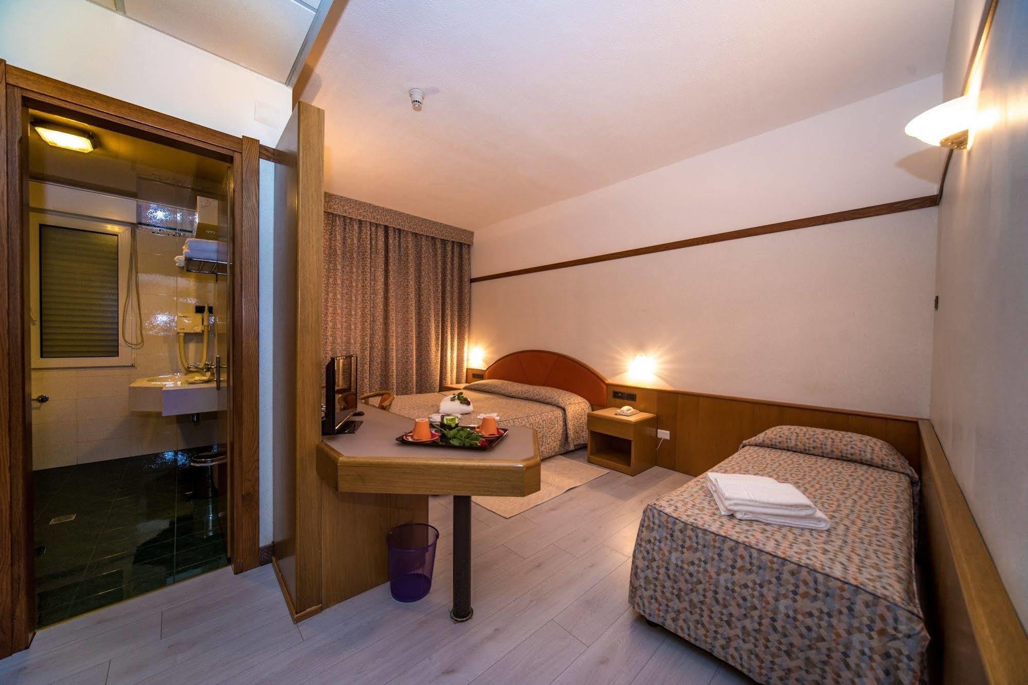 New Petit Hotel Tempio Pausania Exterior photo
